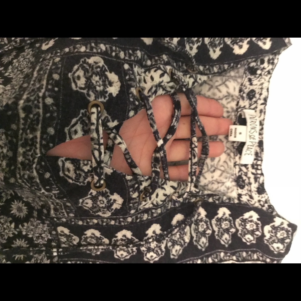 Patterned crop top - Picture 3 of 3